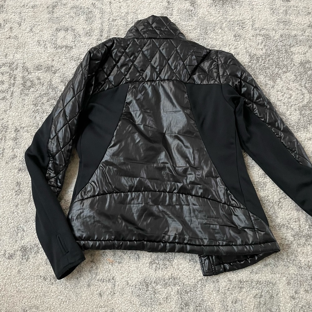 Gap puffer running jacket xs can fit a small quilted